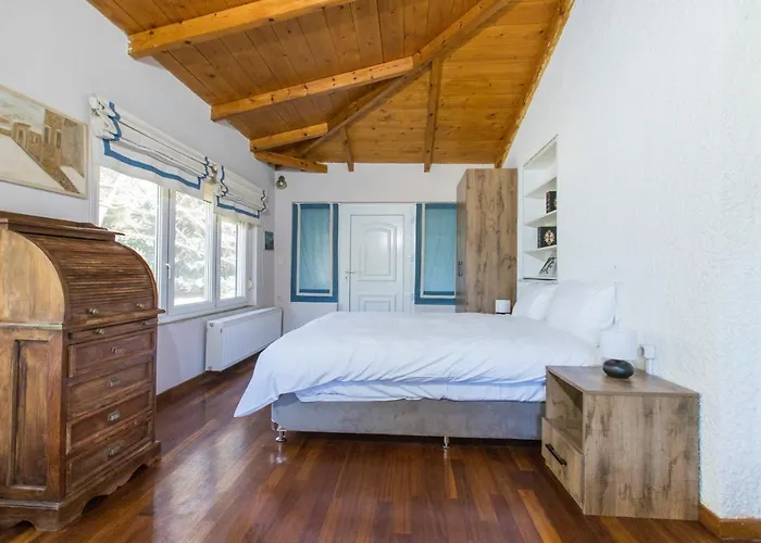 Raise Mountain Polydrossos